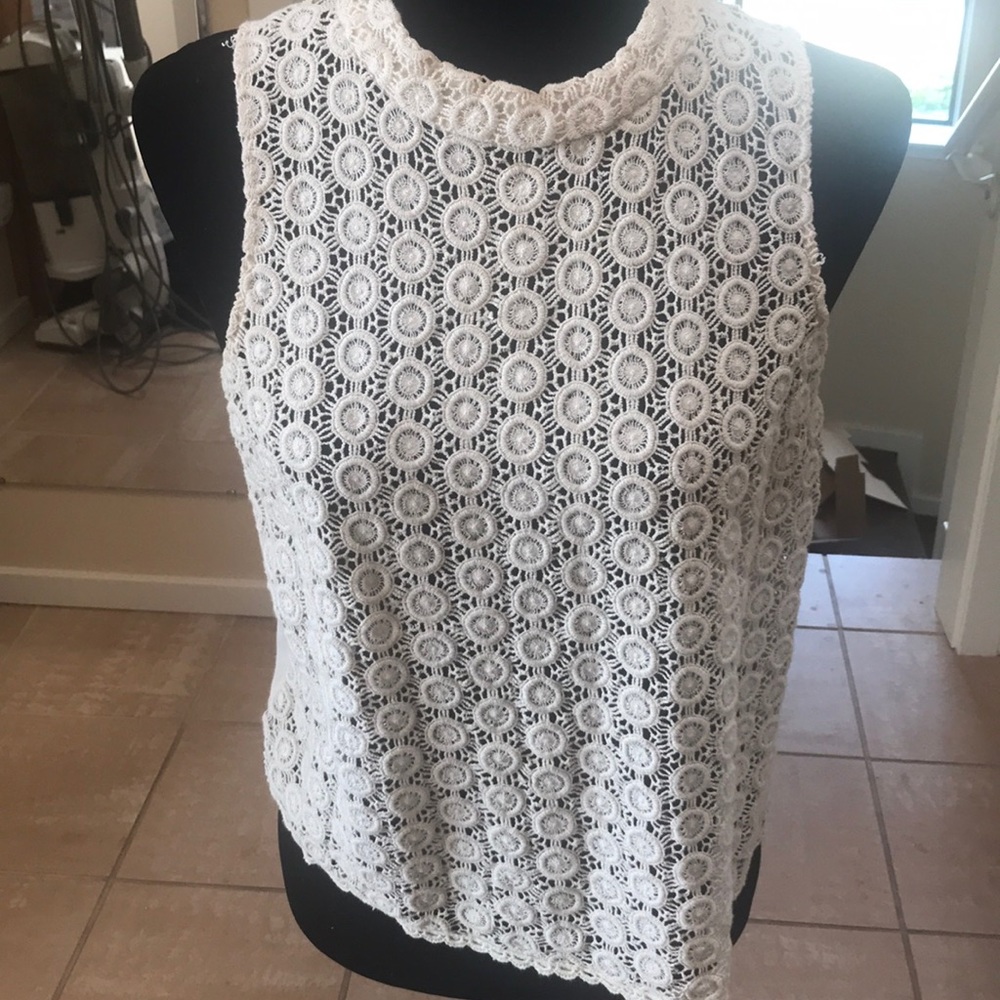 Women’s lace top